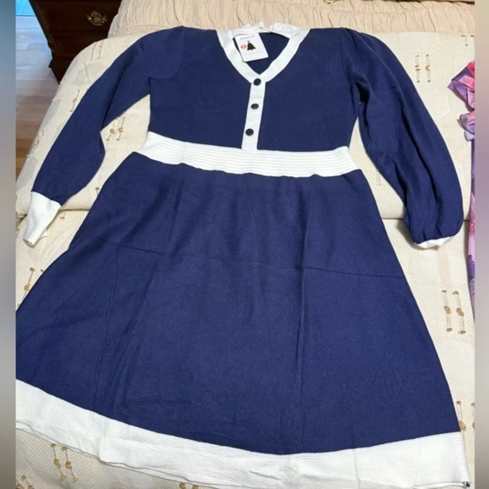 Knit mini dress - Picture 1 of 3